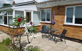 Beautiful 3-Bed Bungalow Kessingland Rural Retreat